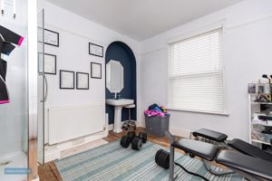 Bedroom- click for photo gallery